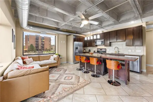 2940 Baltimore Avenue #1201, Kansas City, MO 64108