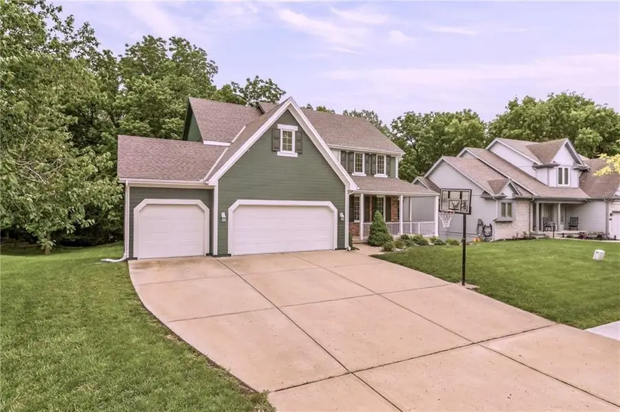 9027 N Manning Avenue, Kansas City, MO 64157 - #2
