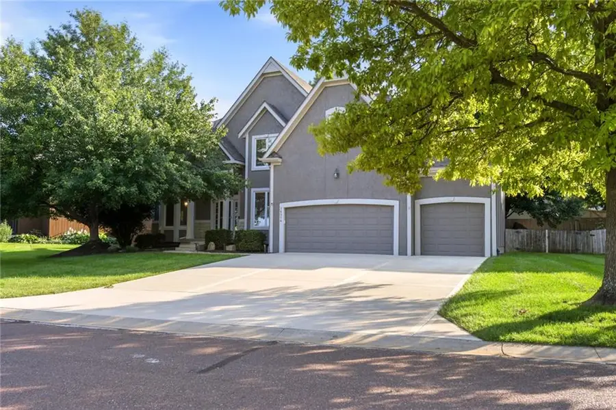 16016 Rosewood Street, Overland Park, KS 66085 - #3