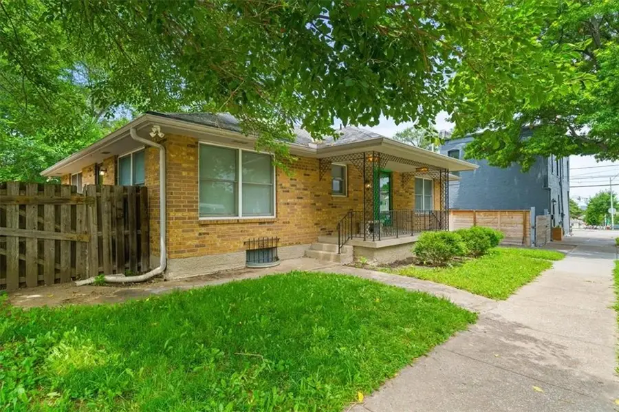 514 Forest Avenue, Kansas City, MO 64106 - #2