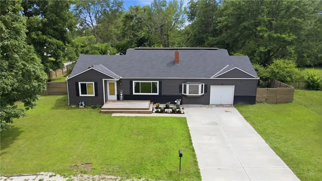 511 E 92nd Street, Kansas City, MO 64131 - #1