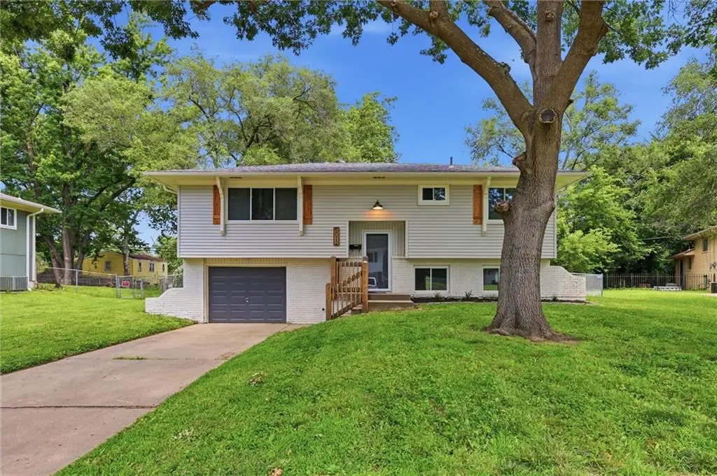 5012 Powell Avenue, Kansas City, KS 66106 - #1