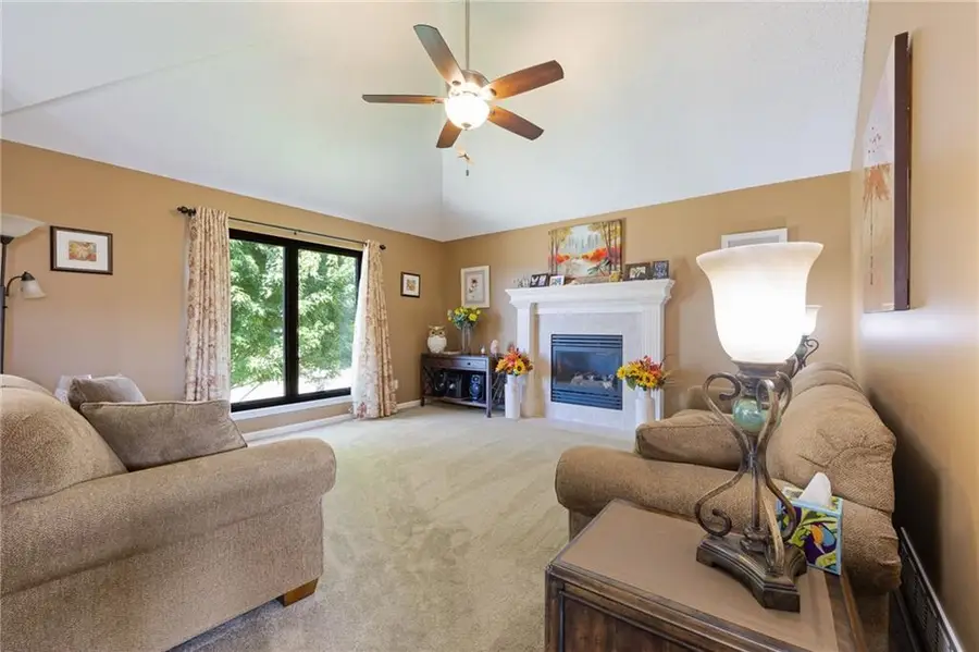 751 Park Avenue, Leavenworth, KS 66048 - #2