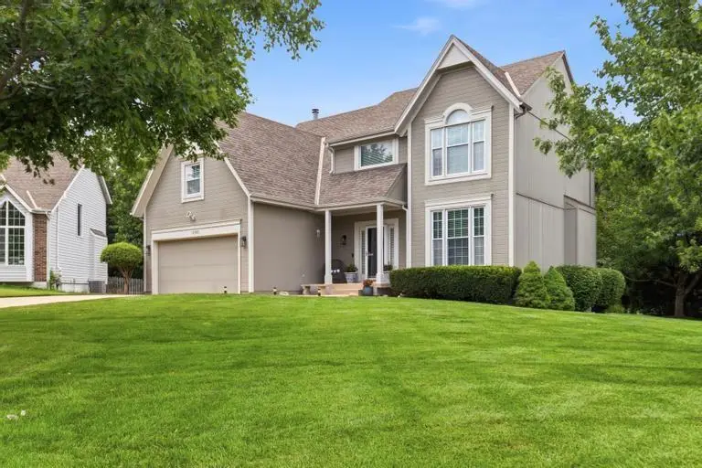 8300 W 143rd Terrace, Overland Park, KS 66223 - #2