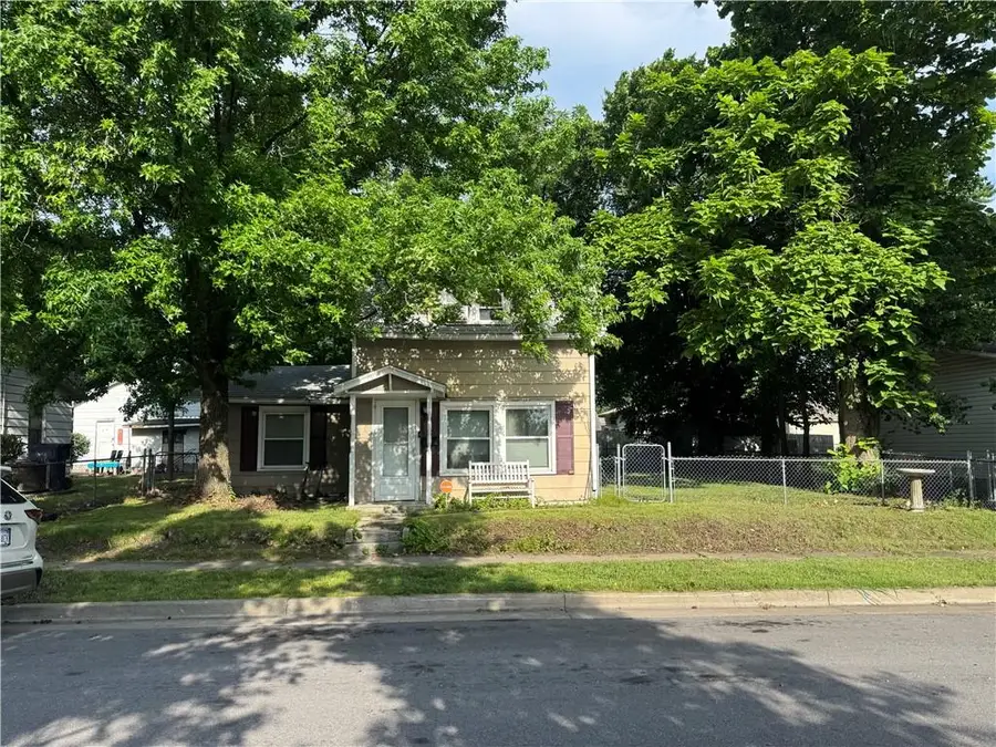 416 N Hall Street, Webb City, MO 64870 - #2