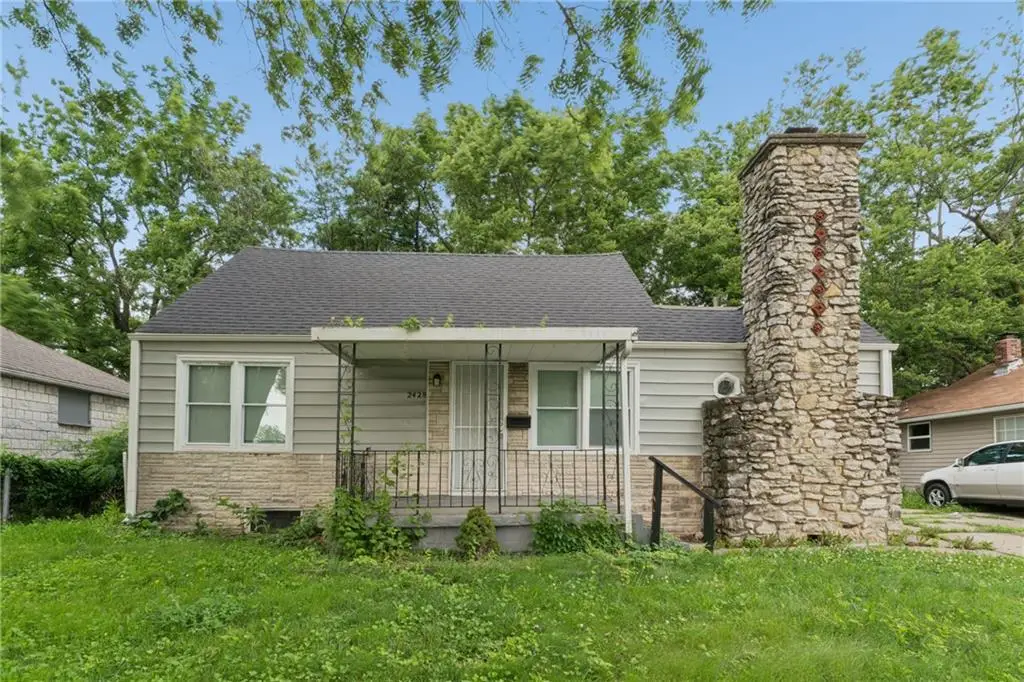 2428 Oakley Avenue, Kansas City, MO 64127 - #1