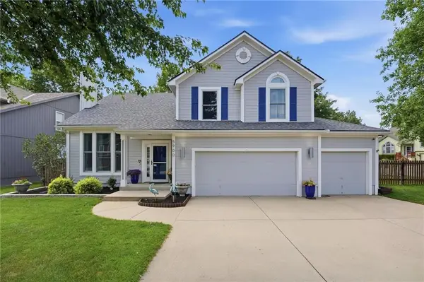 5900 Meadowsweet Lane, Shawnee, KS 66226