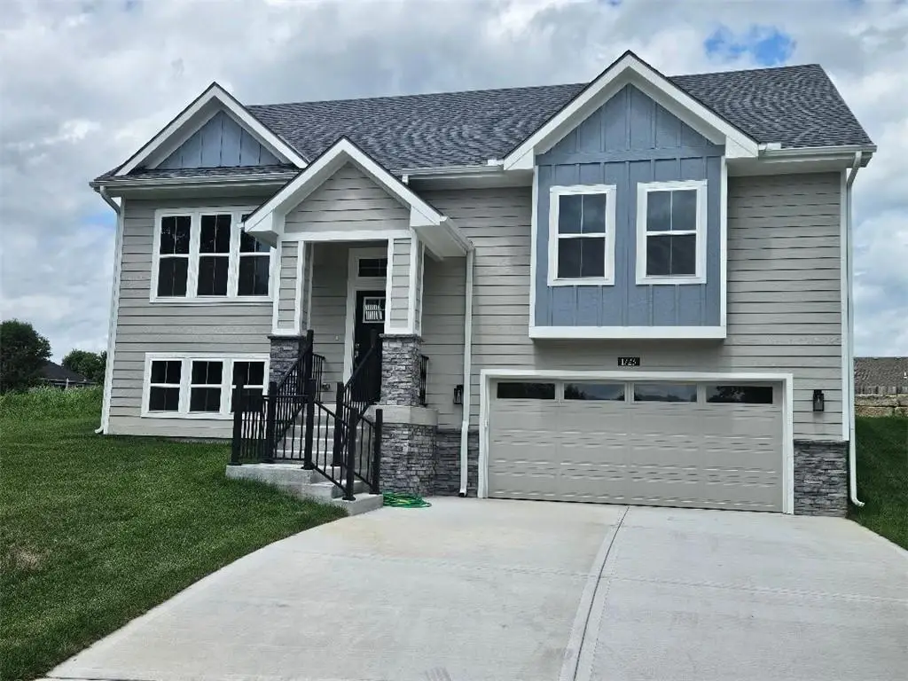 1723 N 92nd Terrace, Kansas City, KS 66112 - #1