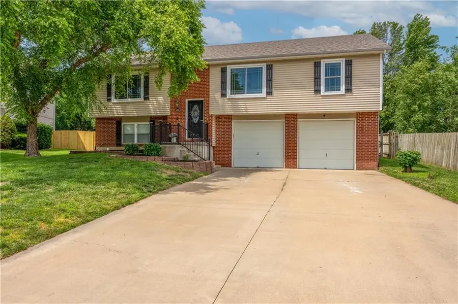 1305 Kimberly Drive, Warrensburg, MO 64093 - #2