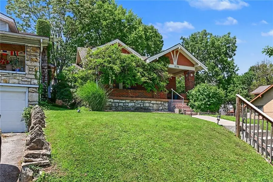 5130 Brookwood Avenue, Kansas City, MO 64110 - #2