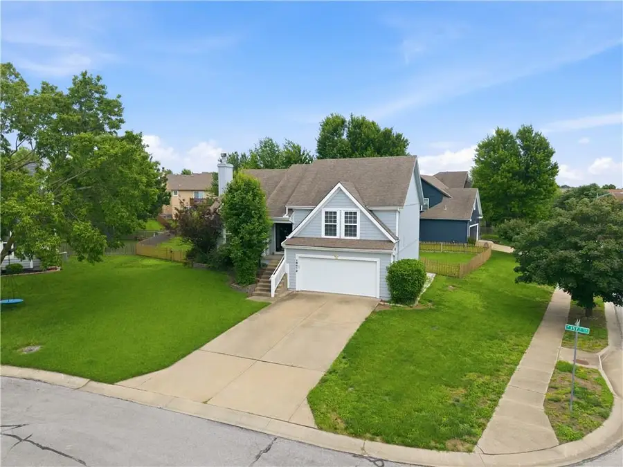 16412 W 157th Terrace, Olathe, KS 66062 - #3