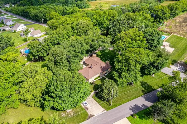 700 S Alexander Road, Independence, MO MO