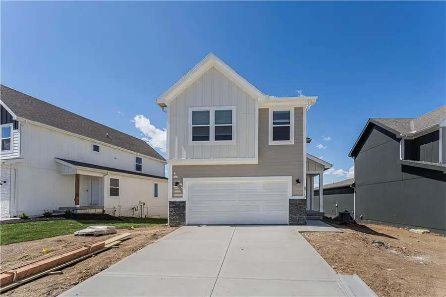 8806 SW 10th Street, Blue Springs, MO 64064 - #2
