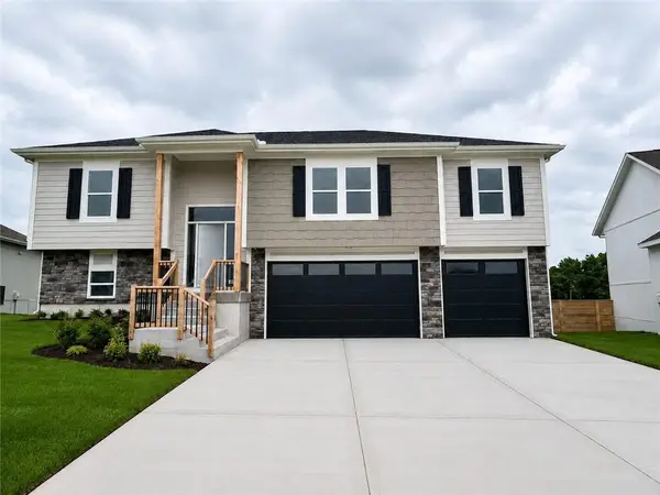 1906 Owen Drive, Pleasant Hill, MO 64080