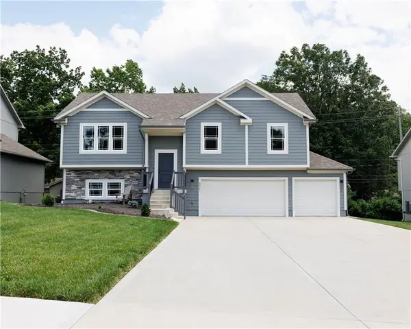8815 W Longview Parkway, Kansas City, MO 64138