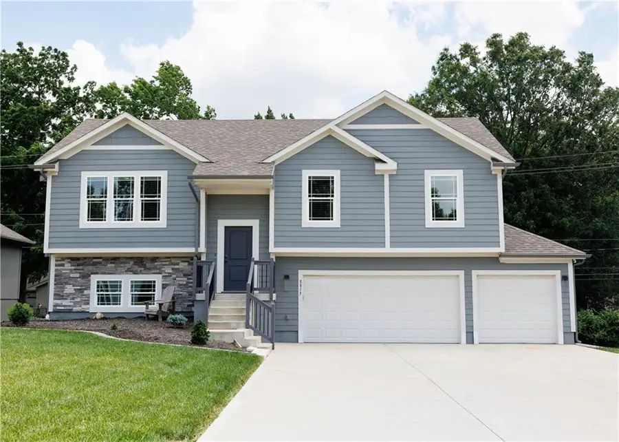 8815 W Longview Parkway, Kansas City, MO 64138 - #2