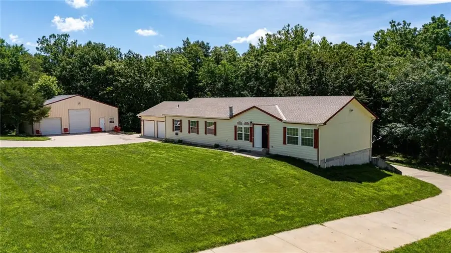 6375 SE Vollmer Drive, Lathrop, MO 64465 - #2