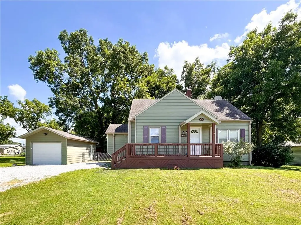 613 E Market Street, Lacygne, KS 66040 - #1