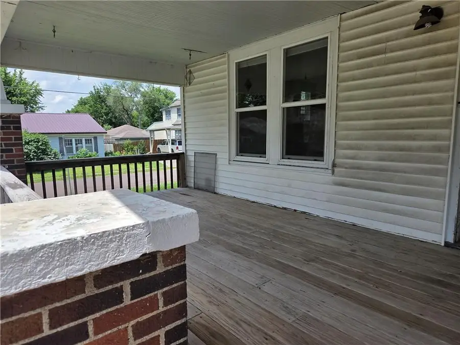 1127 Polk Street, Chillicothe, MO 64601 - #2