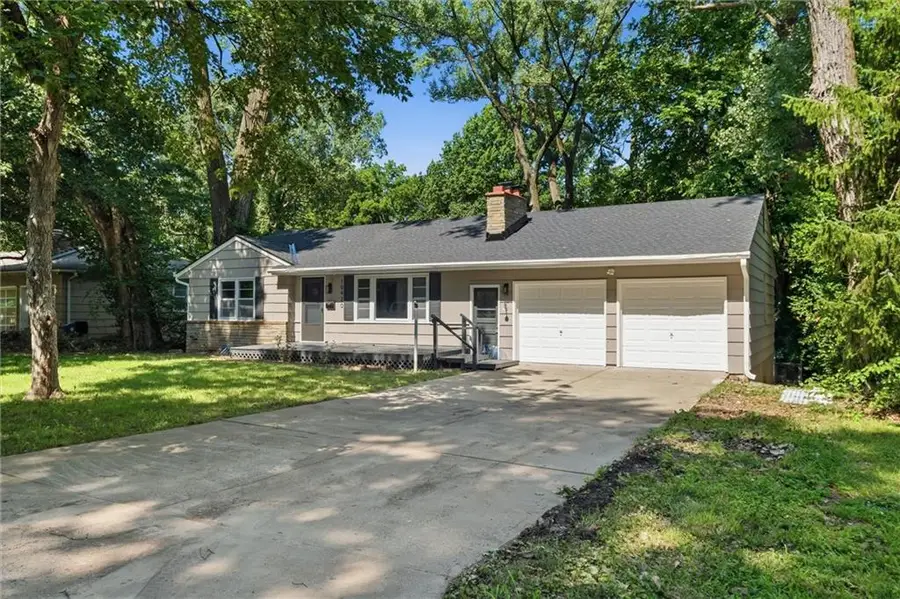 10420 Palmer Avenue, Kansas City, MO 64134 - #2