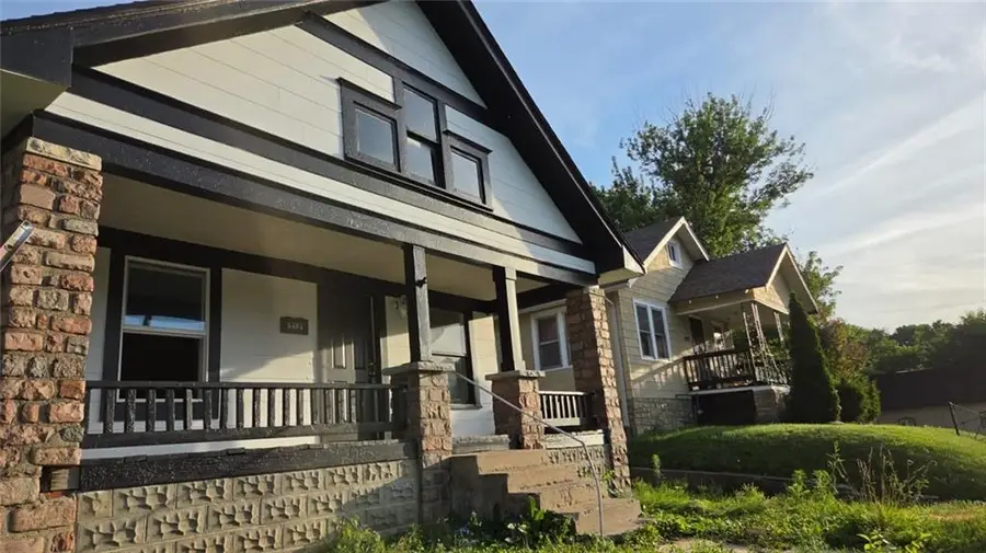 6405 Peery Avenue, Kansas City, MO 64126 - #2