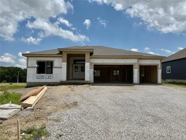 7633 N Booth Avenue, Kansas City, MO 64158
