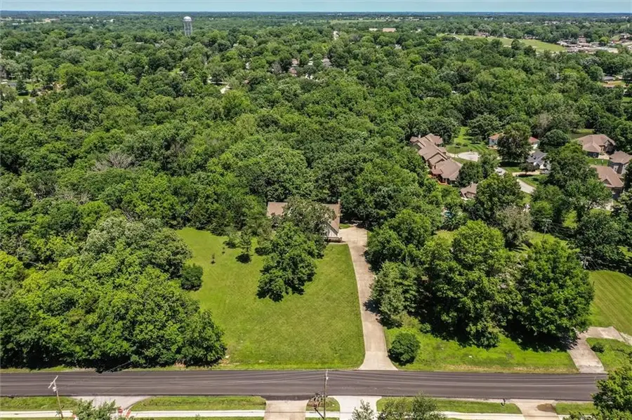 1300 E South Street, Harrisonville, MO 64701 - #2