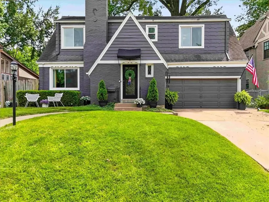 127 W 69th Street, Kansas City, MO 64113 - #3