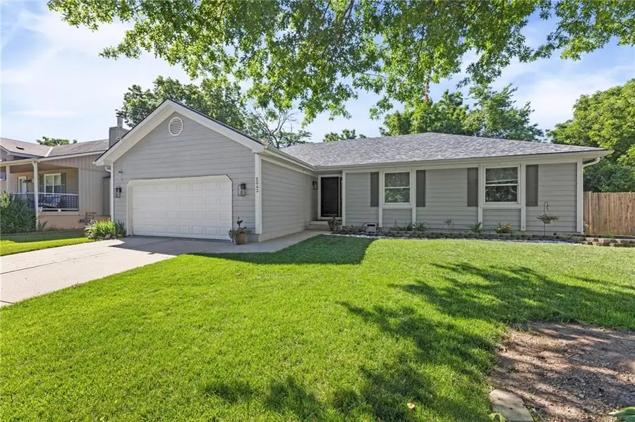 2043 NE Patterson Drive, Lees Summit, MO 64086 - #2