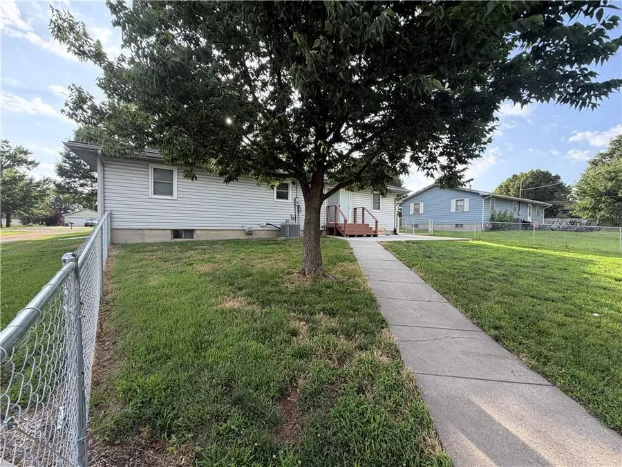 320 N 4th Street, Burlington, KS 66839 - #3