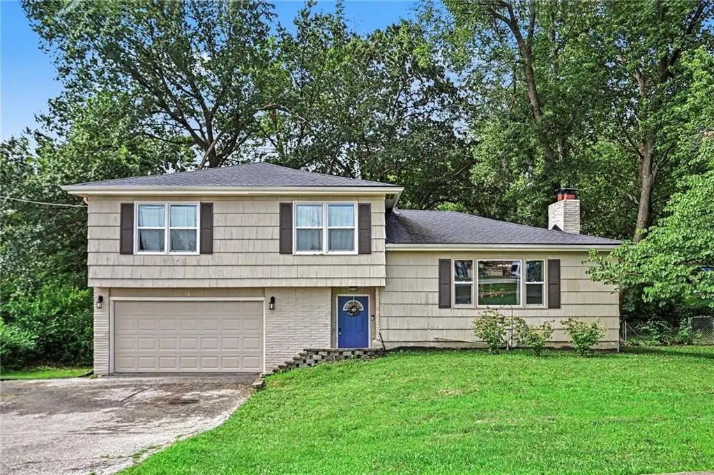 13 NW Englewood Court, Gladstone, MO 64118 - #1