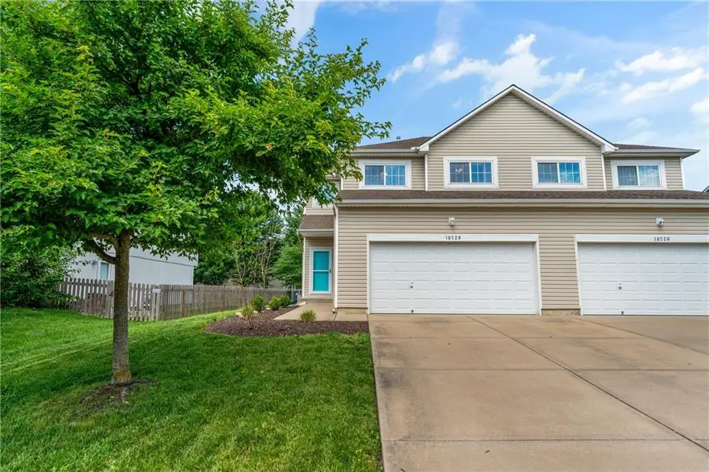 18528 Cherry Court, Gardner, KS 66030 - #1