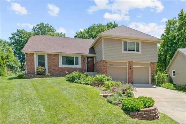 8203 Hauser Street, Lenexa, KS 66215