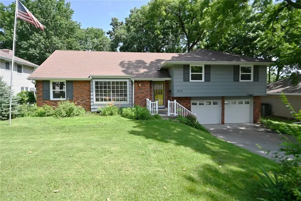 1710 NE 68th Street, Kansas City, MO 64118 - #1