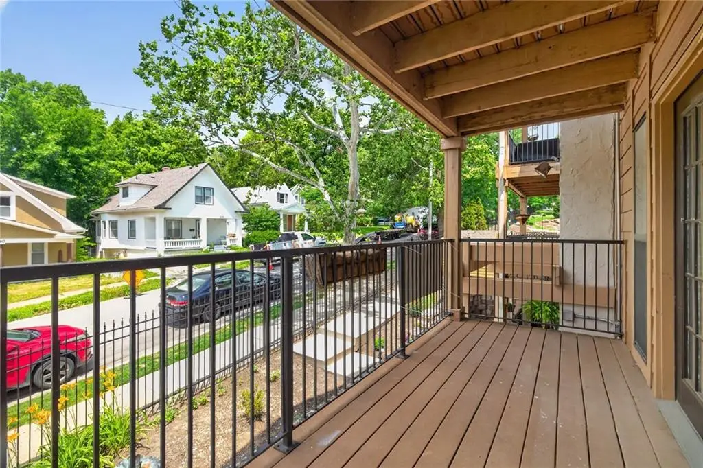 4727 Jarboe Street #104, Kansas City, MO 64112 - #1
