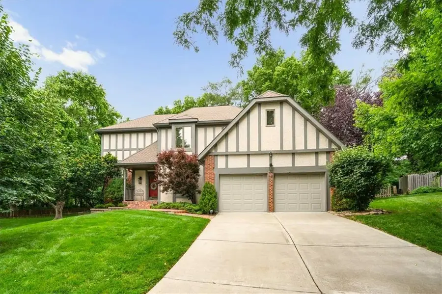 7616 Slater Street, Overland Park, KS 66204 - #2