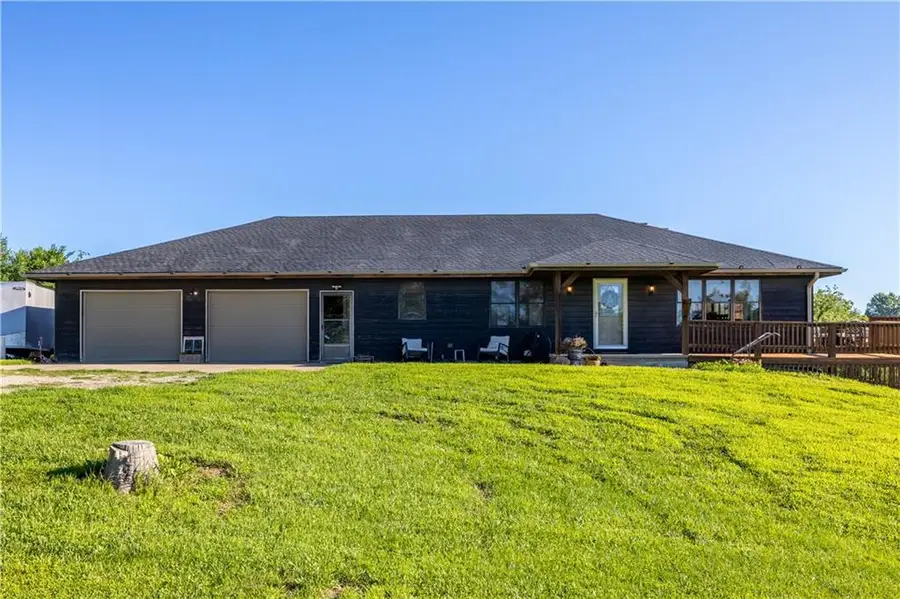 20449 N Us 169 Highway, Saint Joseph, MO 64505 - #2