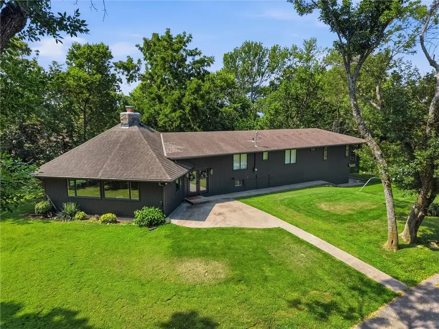19260 S Hedge Lane, Spring Hill, KS 66083 - #2