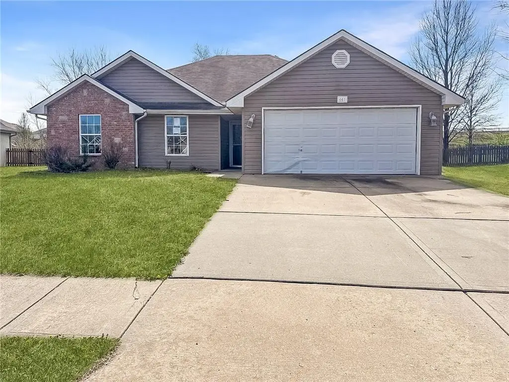 441 SW Laura Lane, Grain Valley, MO 64029 - #1