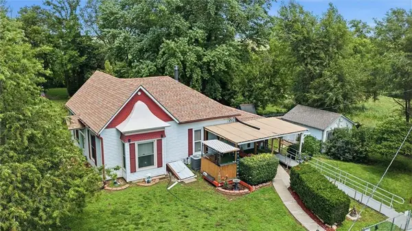 12472 Saline Road, Winchester, KS 66097
