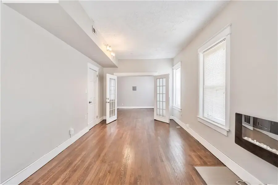 3209 St John Avenue, Kansas City, MO 64123 - #3