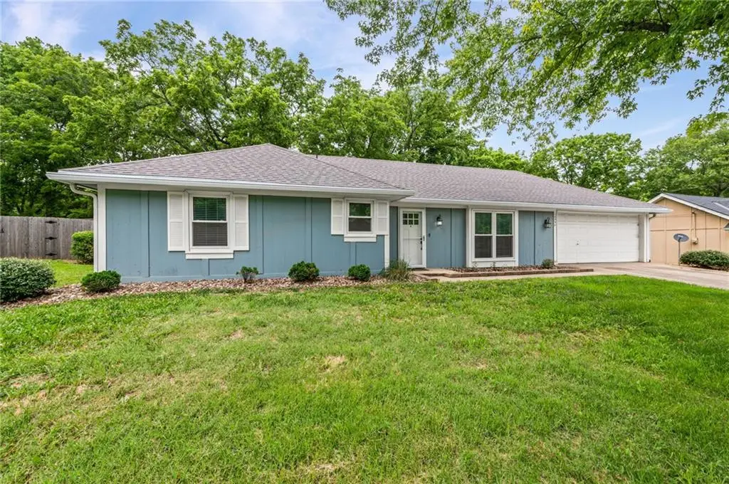 18996 Lowell Avenue, Stilwell, KS 66085 - #1