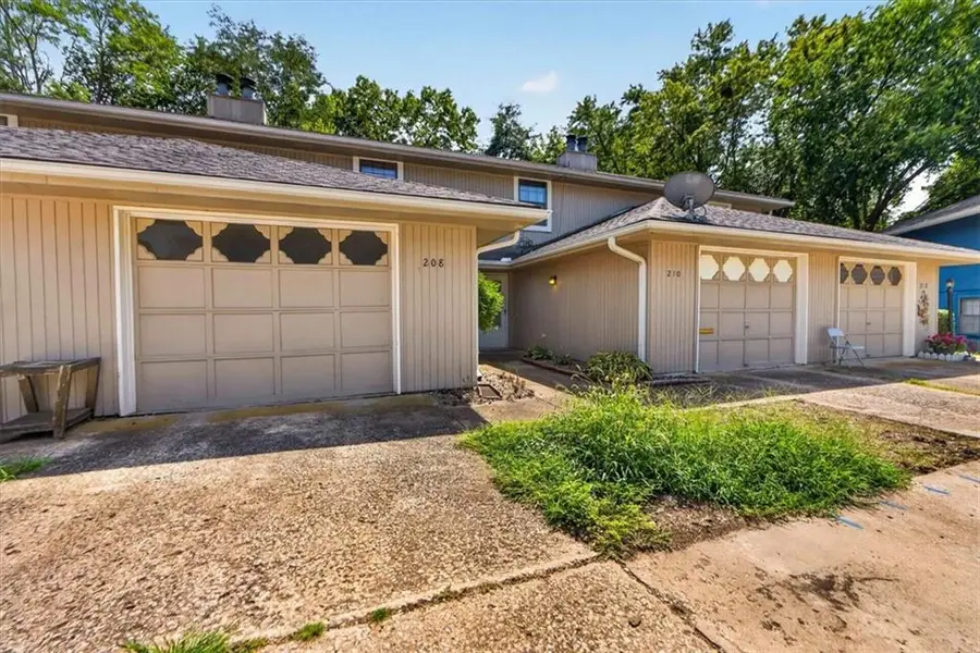 210 NW Nottingham Drive, Blue Springs, MO 64014 - #2