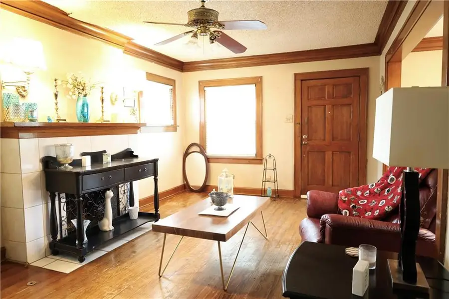 443 N 19th Street, Kansas City, KS 66102 - #3
