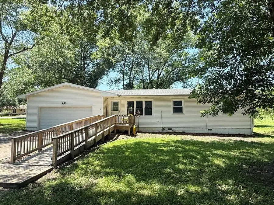 1608 Ely Drive, El Dorado Springs, MO 64744 - #3