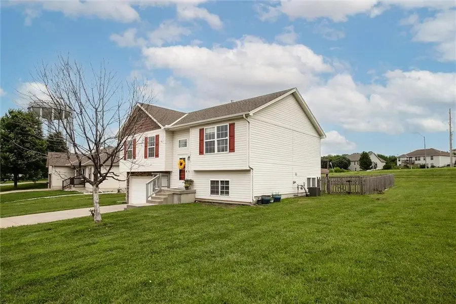 14413 Eastern Court, Grandview, MO 64030 - #3