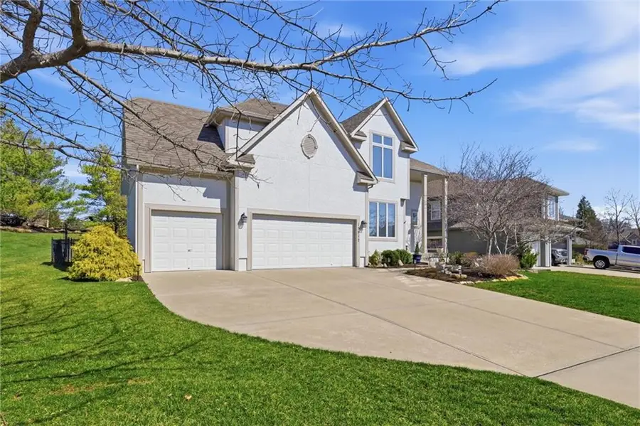 15917 Ballentine Street, Overland Park, KS 66221 - #2