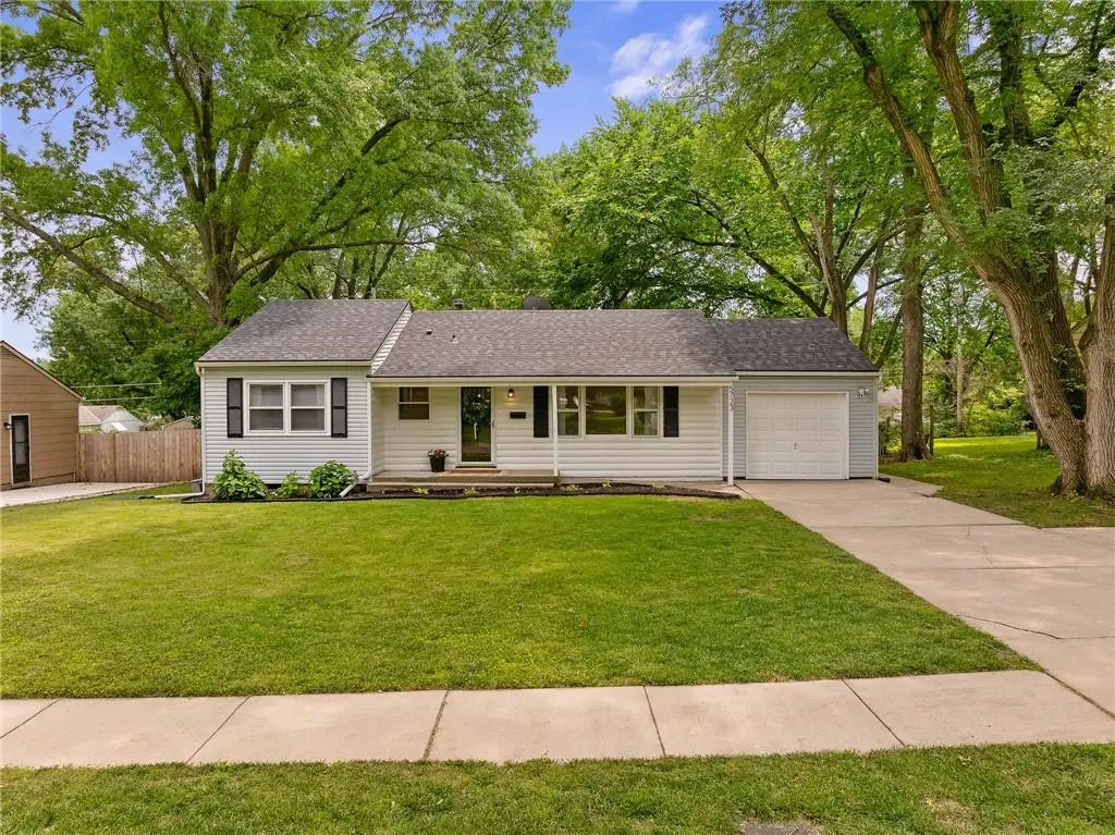 5723 W 70th Street, Overland Park, KS 66204 - #1