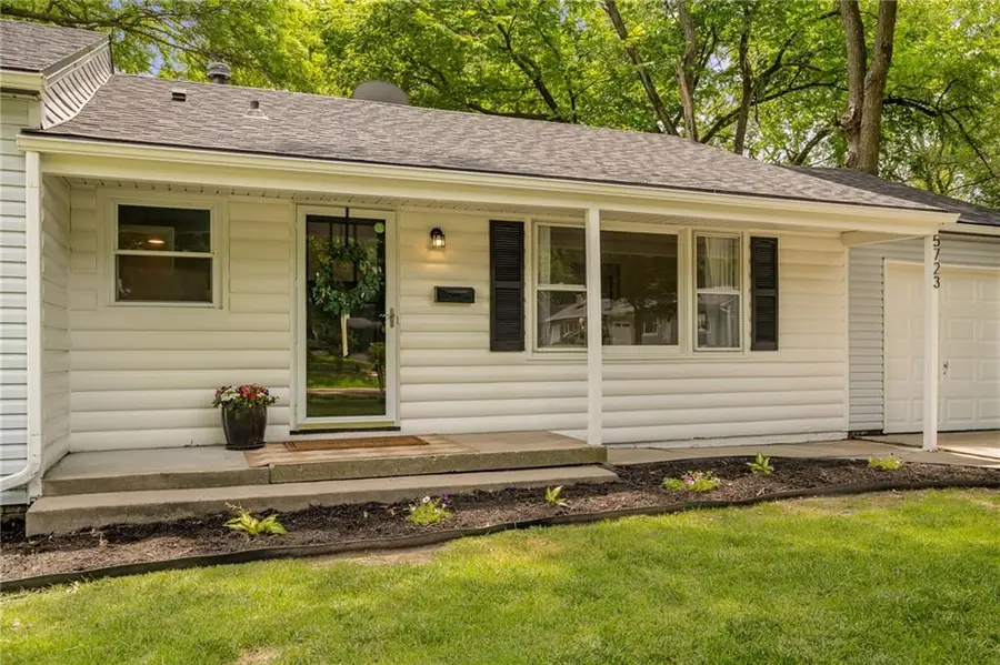 5723 W 70th Street, Overland Park, KS 66204 - #3