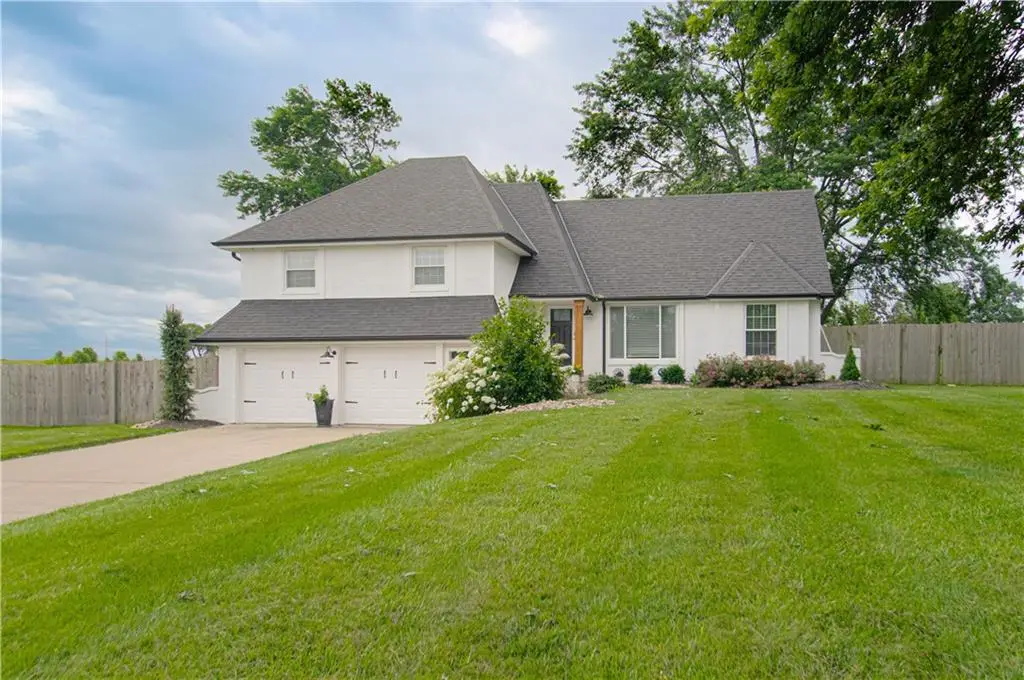 3705 W 213th Terrace, Bucyrus, KS 66013 - #1